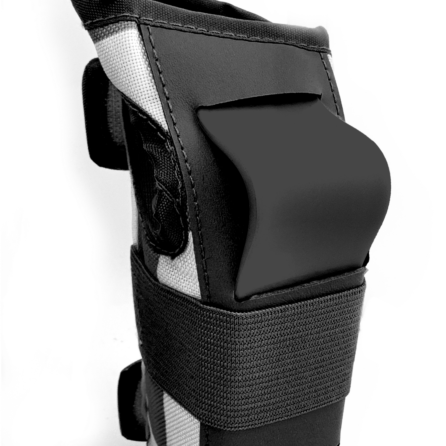 Youth Checkered Elbow and Knee Pad Set - Black Checkered